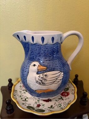 Vintage Sigma Tastesetter Blue and White Ceramic Duck
Pitcher